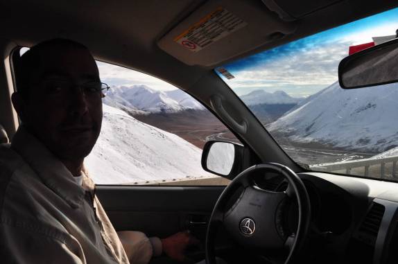 Muito feliz dentro do ar quente da Fiona, depois de atingirmos o ponto mais ao norte da expedição 1000dias no Alaska